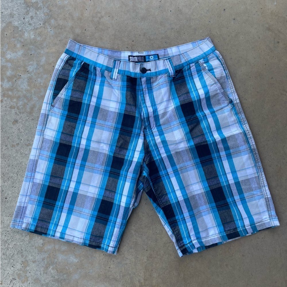Men's SOUTHPOLE Plaid blue + white shorts 38